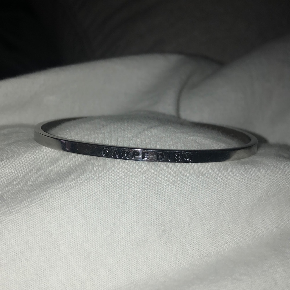 Carpe diem silver mantra band